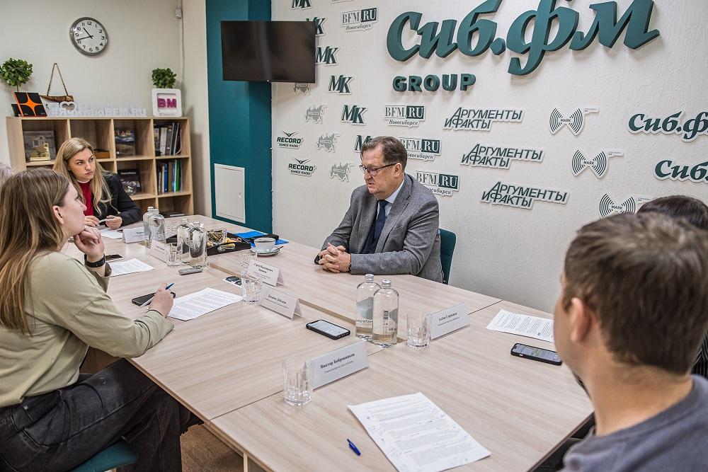 Фото Итоги года, туризм, медицина и экология: мэр Искитима Завражин дал большое интервью 5